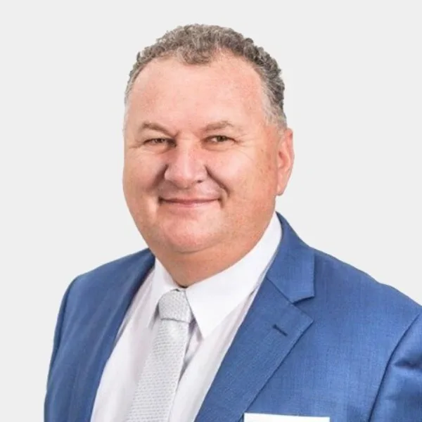 Shane Jones 肖像